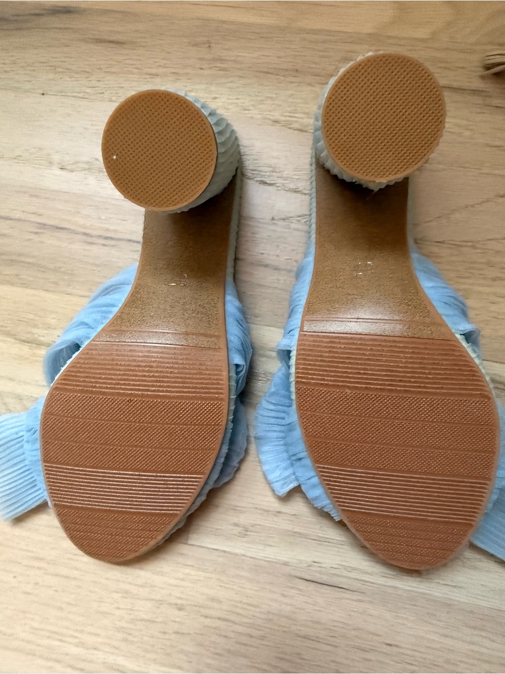 Light Blue Bow Mule Heels for Women Never worn - Picture 2 of 4